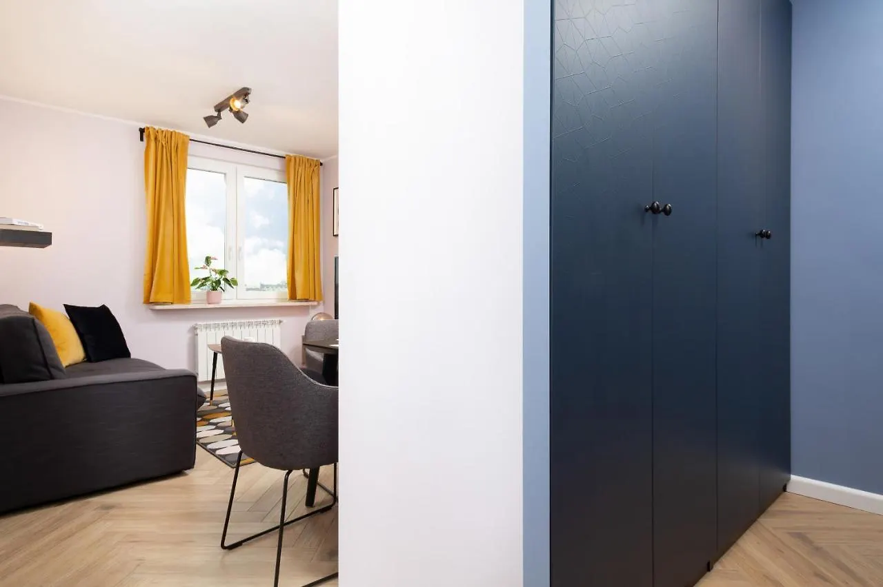 Apartments Warsaw Nowowiejska by Renters 0*,